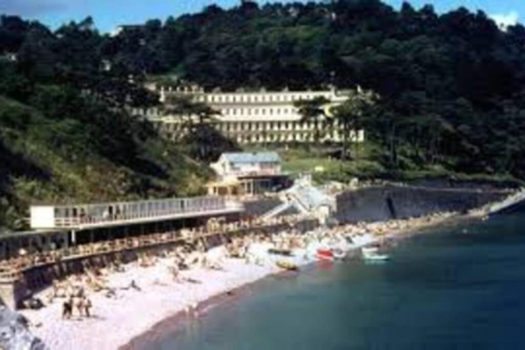 **Sunny And Bright, Thatchers Rock One Bed Beach Front Apartment*** Torquay Extérieur photo